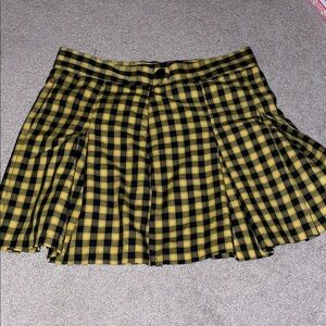 H&M Yellow and Black Checkered Skater Skirt
